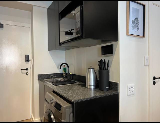 1 BEDROOM APARTMENT FOR SALE IN CAPE TOWN CITY CENTRE